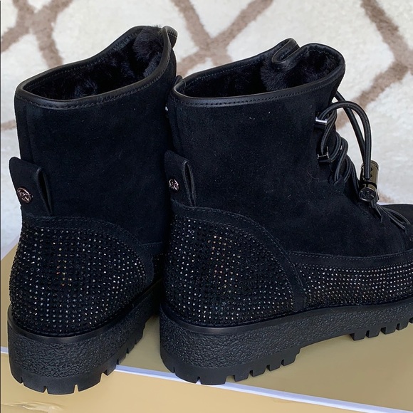 MICHAEL KORS MARLEY BOOTIE SUEDE BLACK - Picture 9 of 16